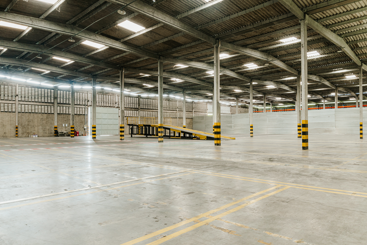 23 anos fornecendo qualidade em logística, Netlog Logística, Camaçari, Polo Petroquímico da Bahia